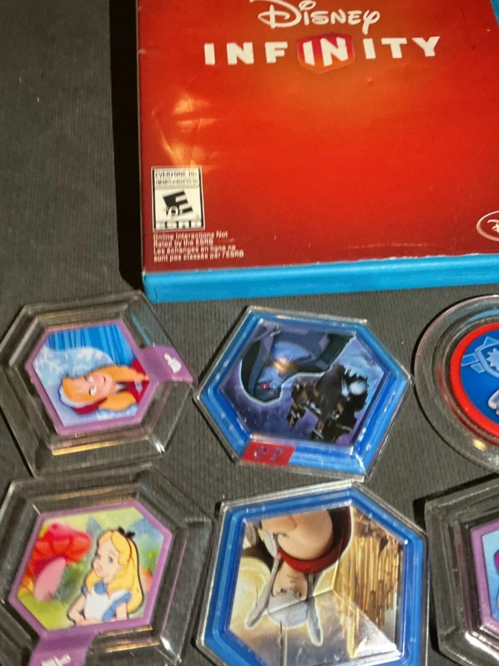 Disney Infinity 3.0 For Nintendo Wii U with Game Play board and other Pieces